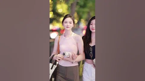 Beautiful Chinese Street Fashion #douyinchina #douyin #tiktokfashion #chinesestreetfashion