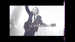 AC/DC LIVE - PARIS, FRANCE [VIDEO CONCERT] OCTOBER 30TH 2000 (1 DVD) INTERVIEWS + CONCERT (LOIC)