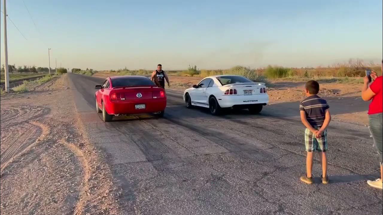 Mustang V6 4.0 vs mustang V6 3.8 - YouTube