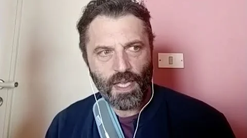 Dove è nato Guido Caprino?