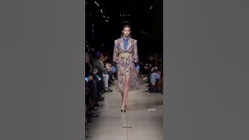 gigihadid walk for miu miu ❤️ #gigihadid #runway #hadid #shorts #supermodel #kendalljenner