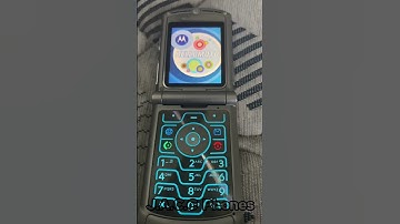 Motorola RAZR V3- Startup and Shutdown.