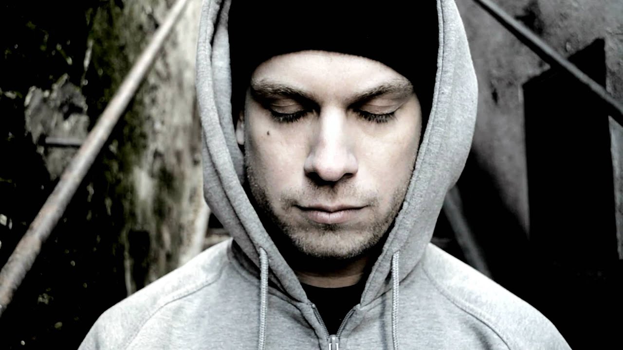 Bacil - Z ulice (video from StreetTape mixtape)