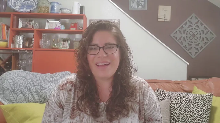 Sarah Springer sings: Somewhere Over the Rainbow; ...