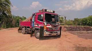 งานเที่ยวยังสู้ไหวอยู่ครับ Dump Trucks