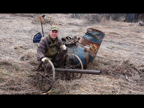 Видео: НАШЁЛ «ПУЛЕМЁТ МАКСИМ» БОРТОВАЯ ТДТ-55! КАТКИ! ТРАКИ! ТОННА МЕТАЛЛА за ДЕНЬ!