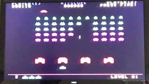 Flashback 4 Space Invaders Gameplay