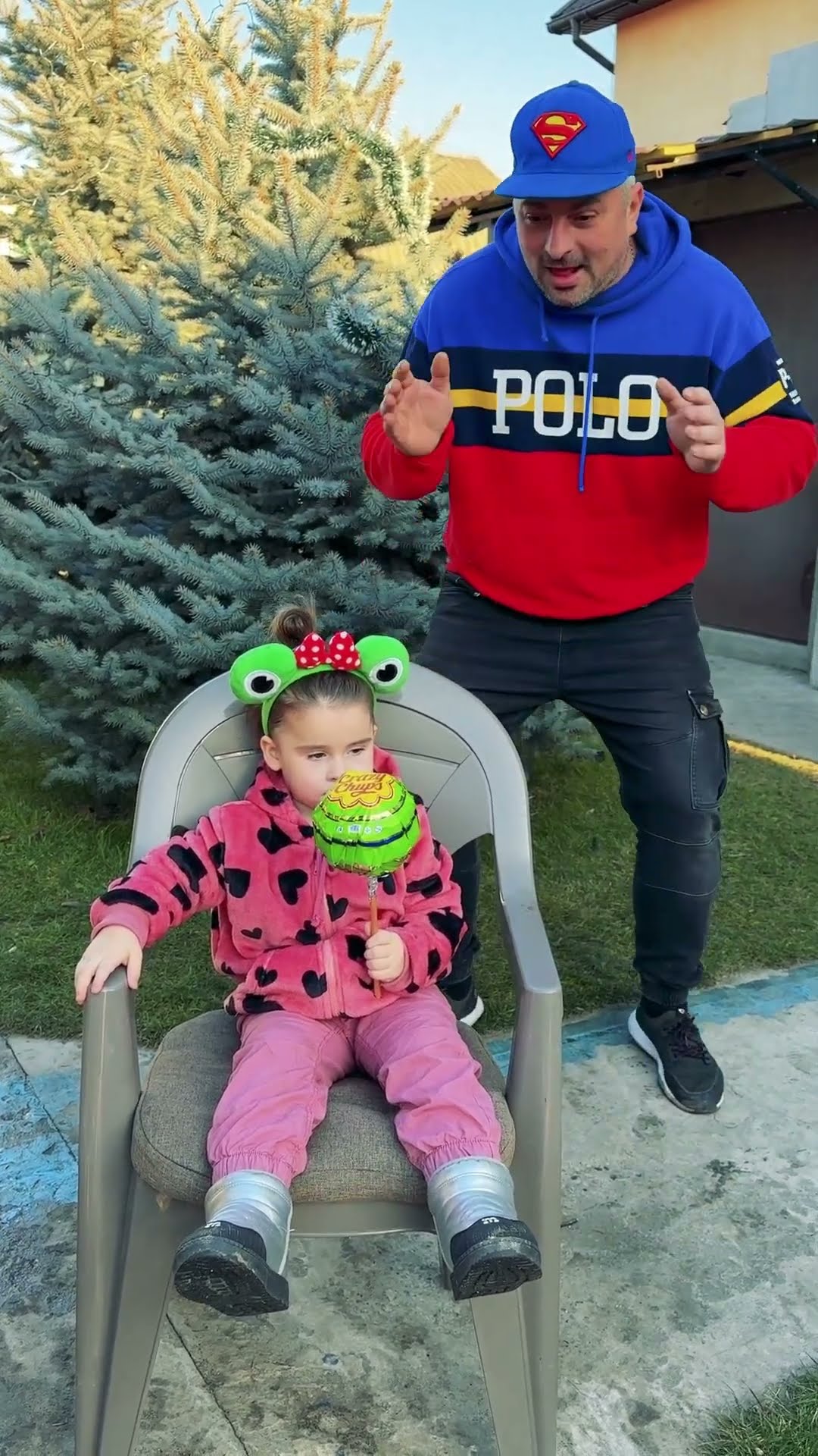 comedy: ?dad pranks baby?❤️?