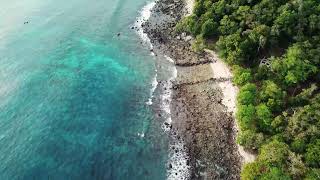Oceanic Symphony: A Relaxing Video of Waves and Soothing Sounds