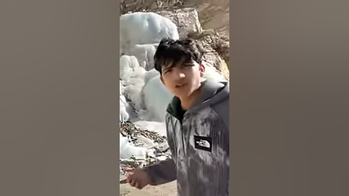 Ye Kya Dekh Liya 😳 Frozen Waterfall #shorts #souravjoshivlogs