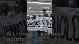Estudiantes del IPN suben al metro para llegar a mega marcha - N+