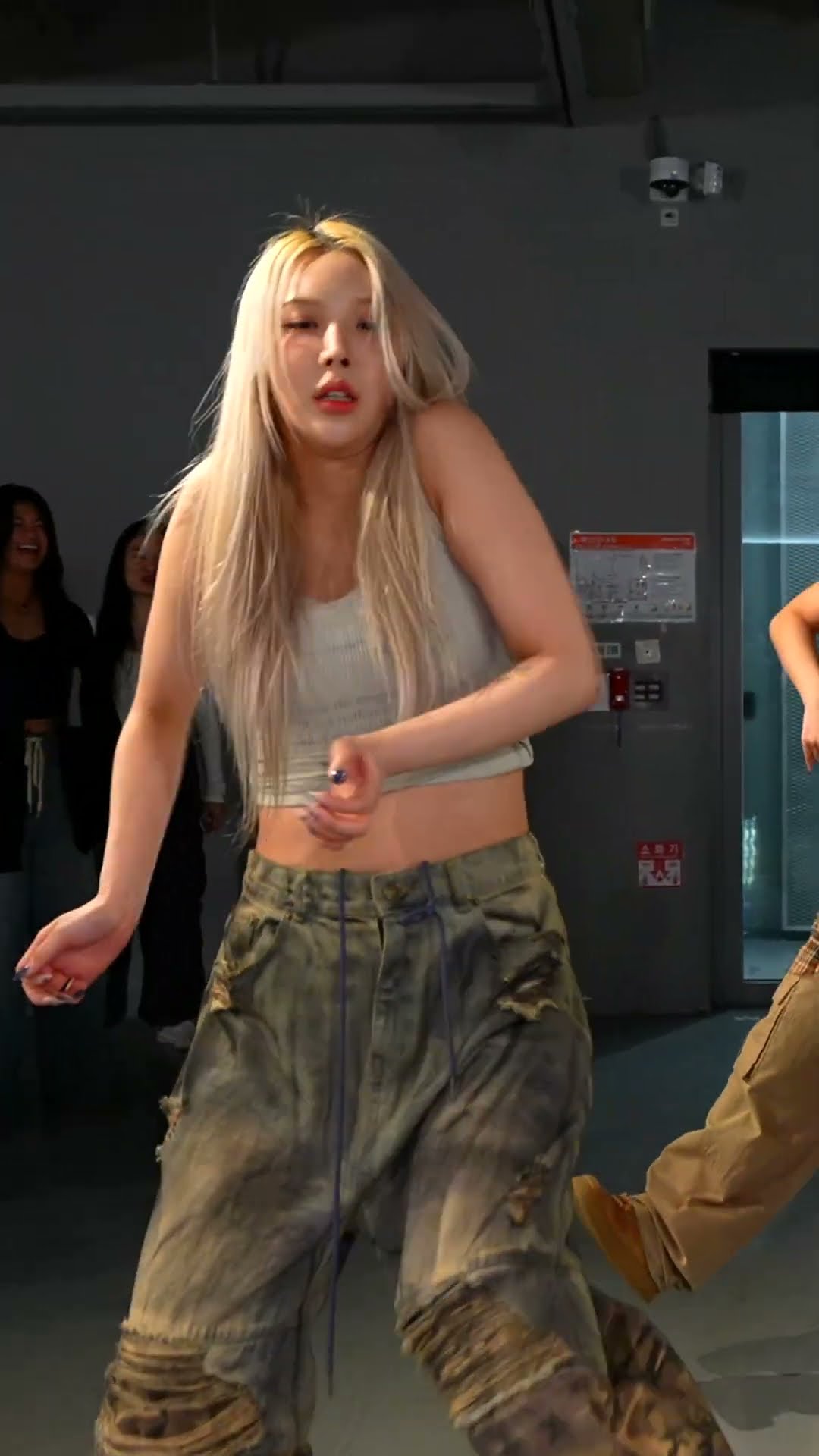 Girls just wanna dance❤️‍?❤️‍? #dora #haeunkim #choreography