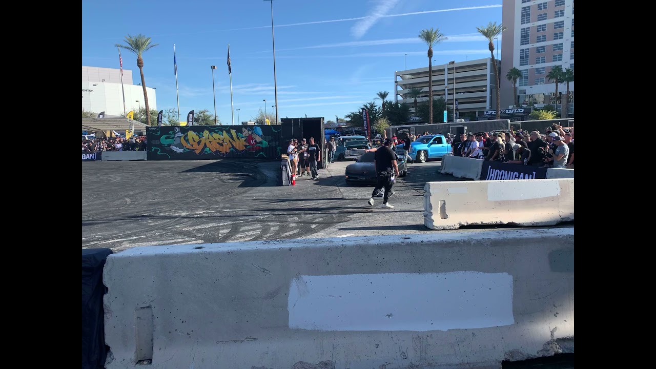 Sema 2021 Burnout Show - Corvette on Fire