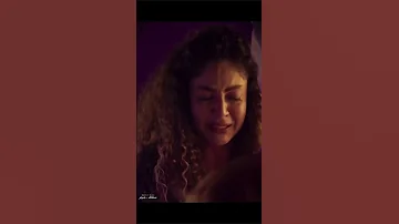 عايز عيني متلقطش غير على المسرح ولو وسط 100 بت بترقص وتغني 