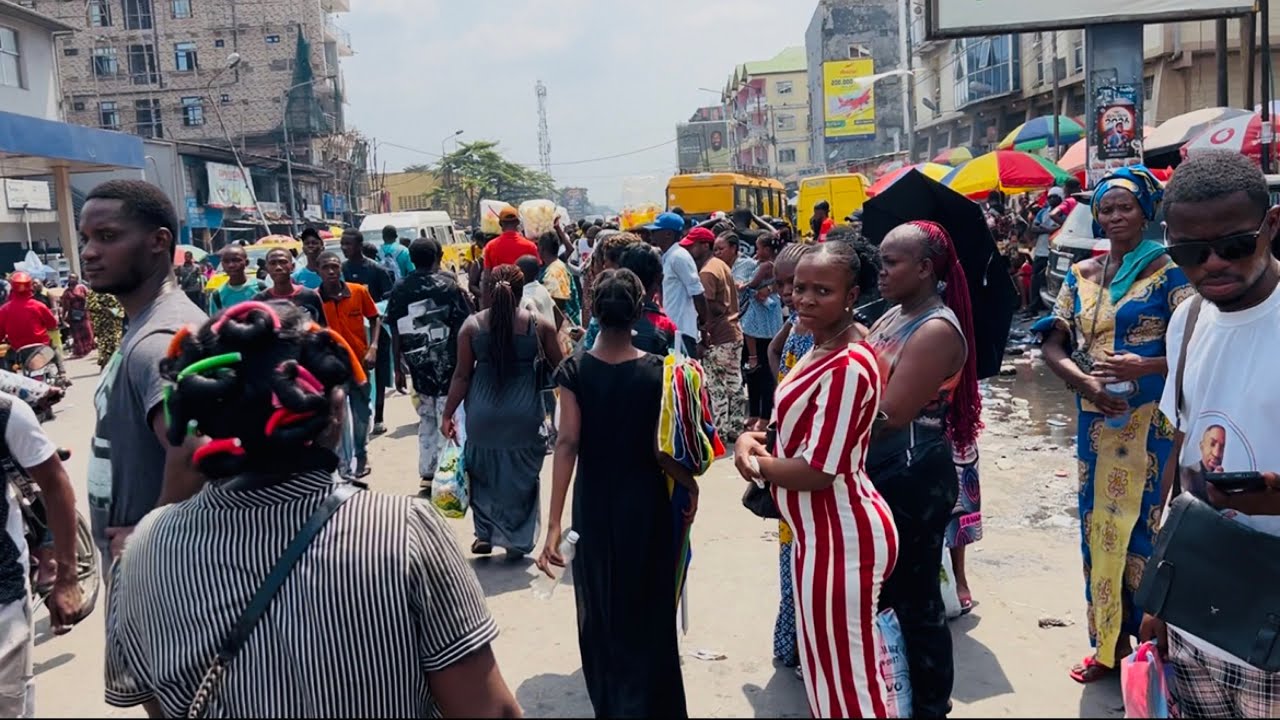 Bonn’annéeEhh!! Place Victoire ( Matonge), Kinshasa 🇨🇩