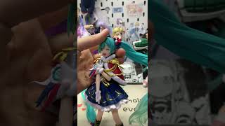 Winter version Miku figure