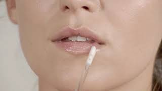 How to apply Lip Gloss | GLOSSY VENOM Hydrating Lip Gloss I MÁDARA Organic Makeup screenshot 1