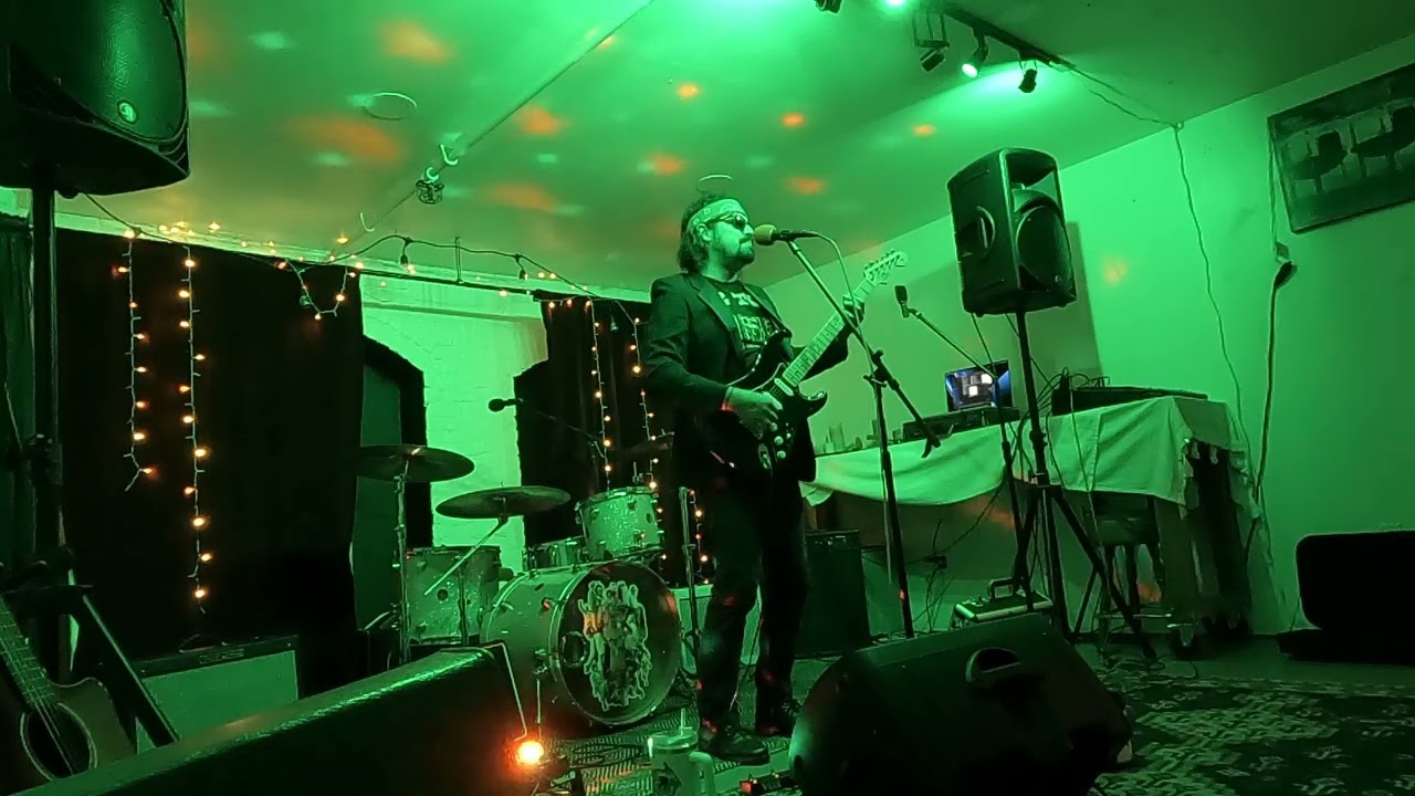 Dank Jr. - Voodoo - Live at Ronald Records