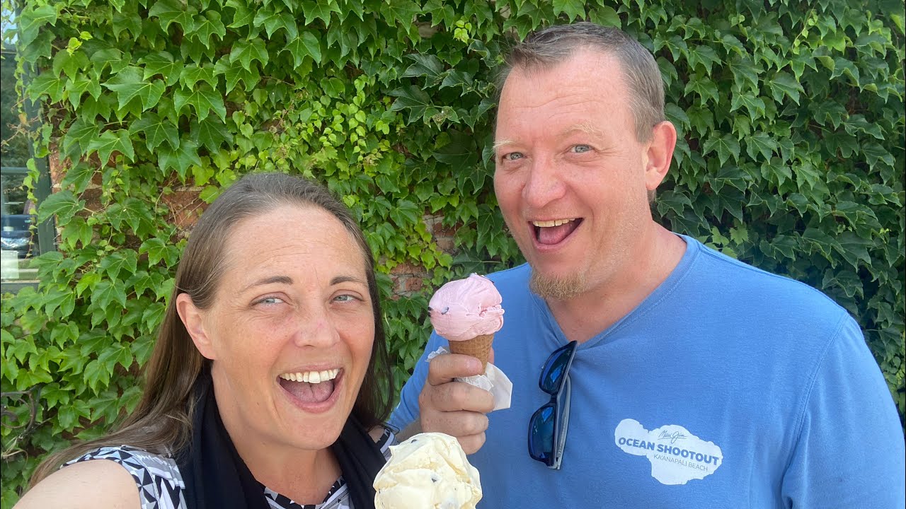 Boathouse Life In Minnesota - Road-trip to Nelson Creamery, Cleaned the dock and a new duck feeder.