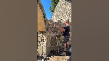 Building stone walls #stonemasonry