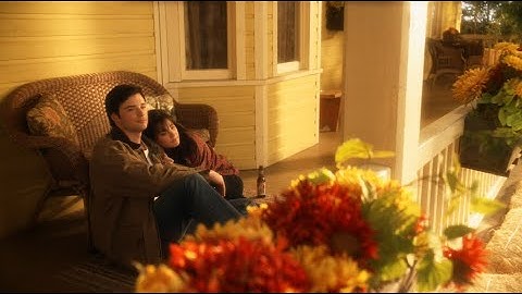 Smallville || Kent 10x17 (Clois) || Lois Calls Clark Her "Home" [HD]