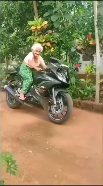 🤣 Old Lady Bike Riding Style Viral video | Old Lady Ktm Bike Stunt | #yt #shorts #Theviraltoday