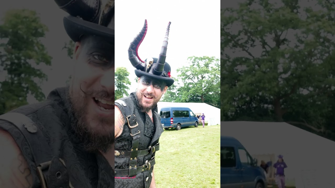 Oh, you naughty thing! 😉 