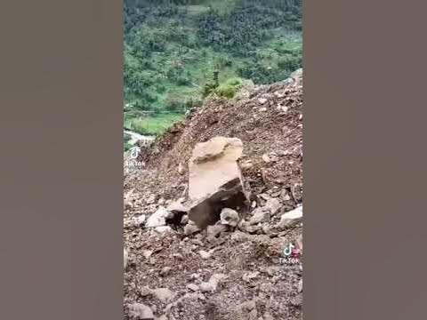 камнепад в индии - YouTube