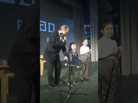 Михаил Елбонов представил публике внука Виктора(1)