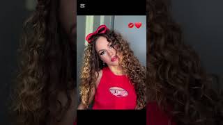 Η Λίλα Με Μπούκλες♥️🥰💋