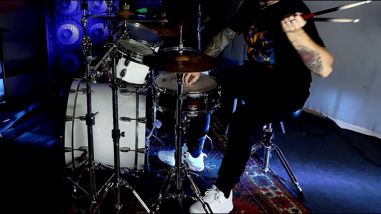 Как научиться играть карданные партии одной ногой - YouTube