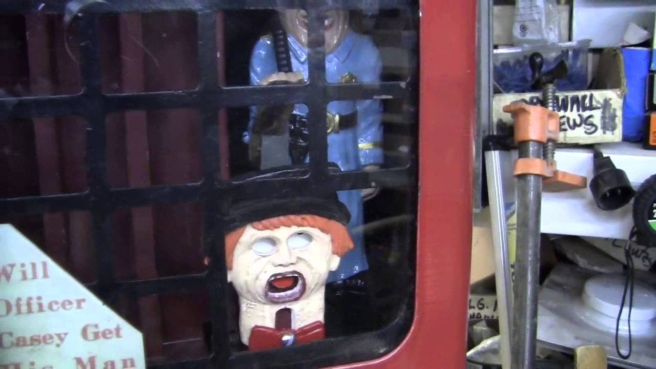 Original Pulver Cop and Robber Gum Machine - YouTube