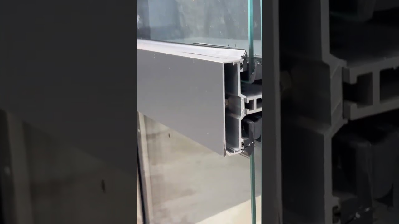 A horizontal-visible,vertical-hidden glass curtainwall. 