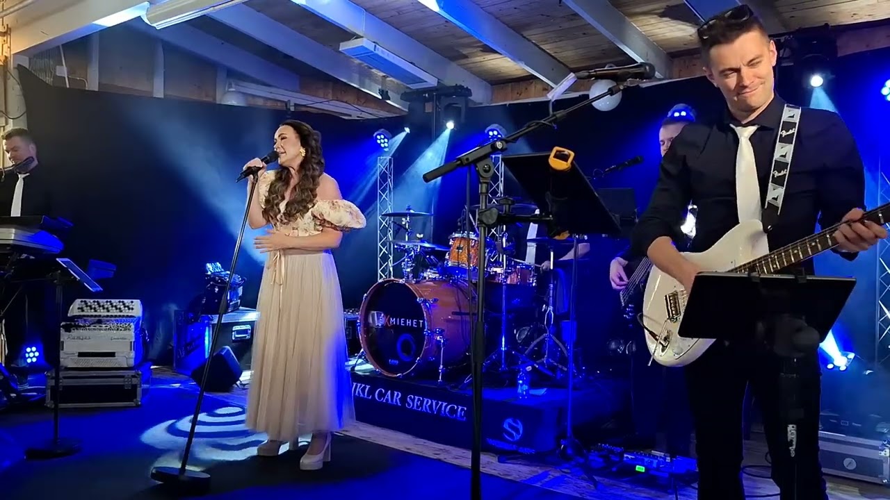 Saija Tuupanen ja Aki Metsälä   Enemmän kuin saan luvan