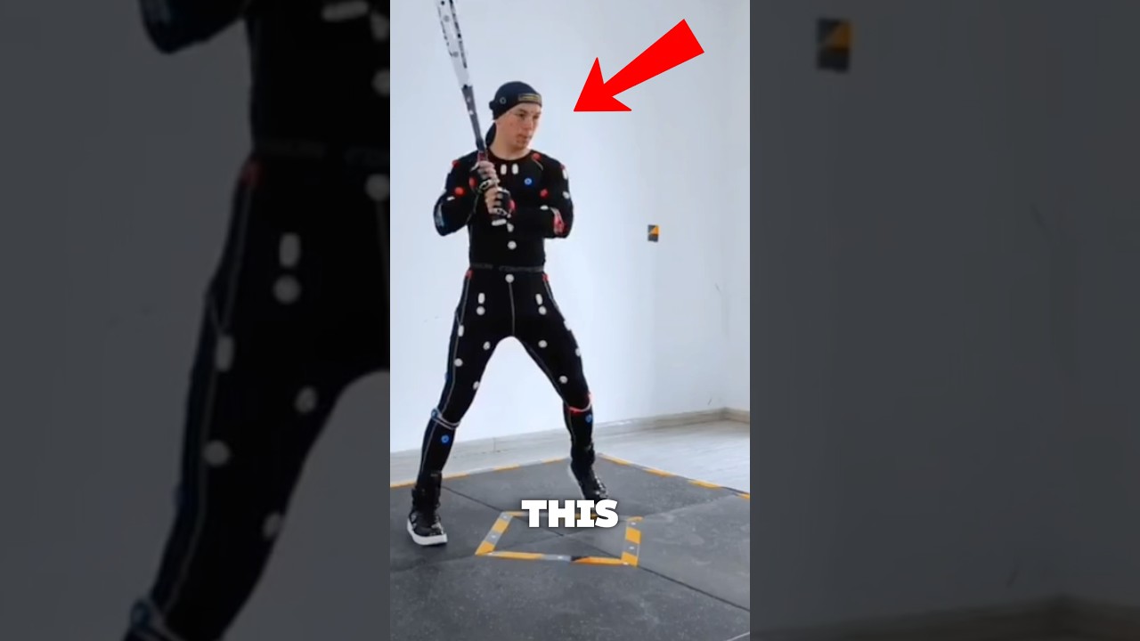 Почему он в этом костюме? 