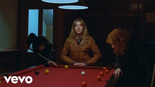 Download Lagu Folk Bitch Trio - Hotel TV (Official Video) MP3 Download Lagu Folk Bitch Trio - Hotel TV (Official Video) MP3