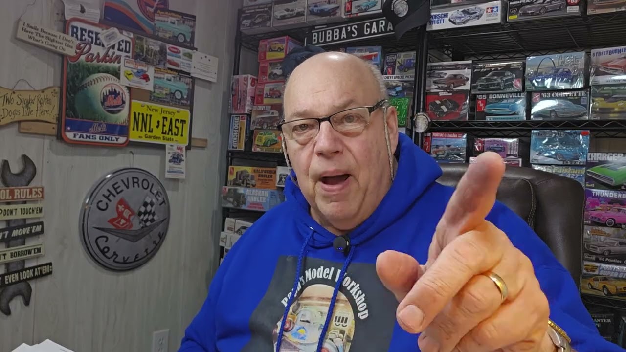 Как я наклеиваю наклейки.