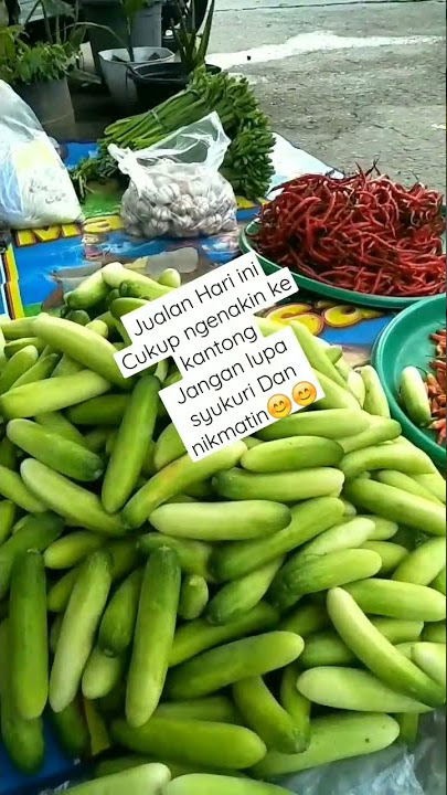pasar Pagi bawa cabe, bawang Putih, tomat, bawang merah, genjer Timun,,