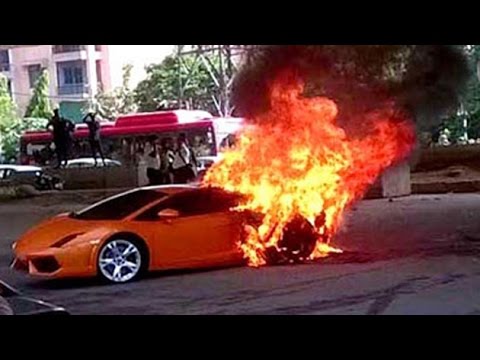 Lamborghini catches fire In Delhi Due to Mechanical Fault