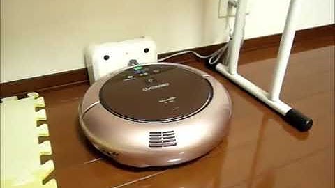 Ngoc Minh Anh gioi thieu Robot hút bụi dọn nhà nội địa Nhật Sharp RX-V95A-N P2