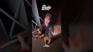 You wanna funky like me🕺🏻 n.SSign 'Funky like me' Challenge #nSSign #엔싸인 #HUIWON #희원 #Funky_like_me
