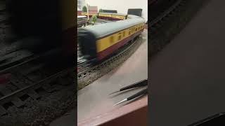 Bachmann class 24 with Triang Coaches 😍 #modelrailways #ukmodelrailways #modelrailwaysunlimited