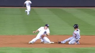 DET@NYY: Suarez exits game with an injury after slide