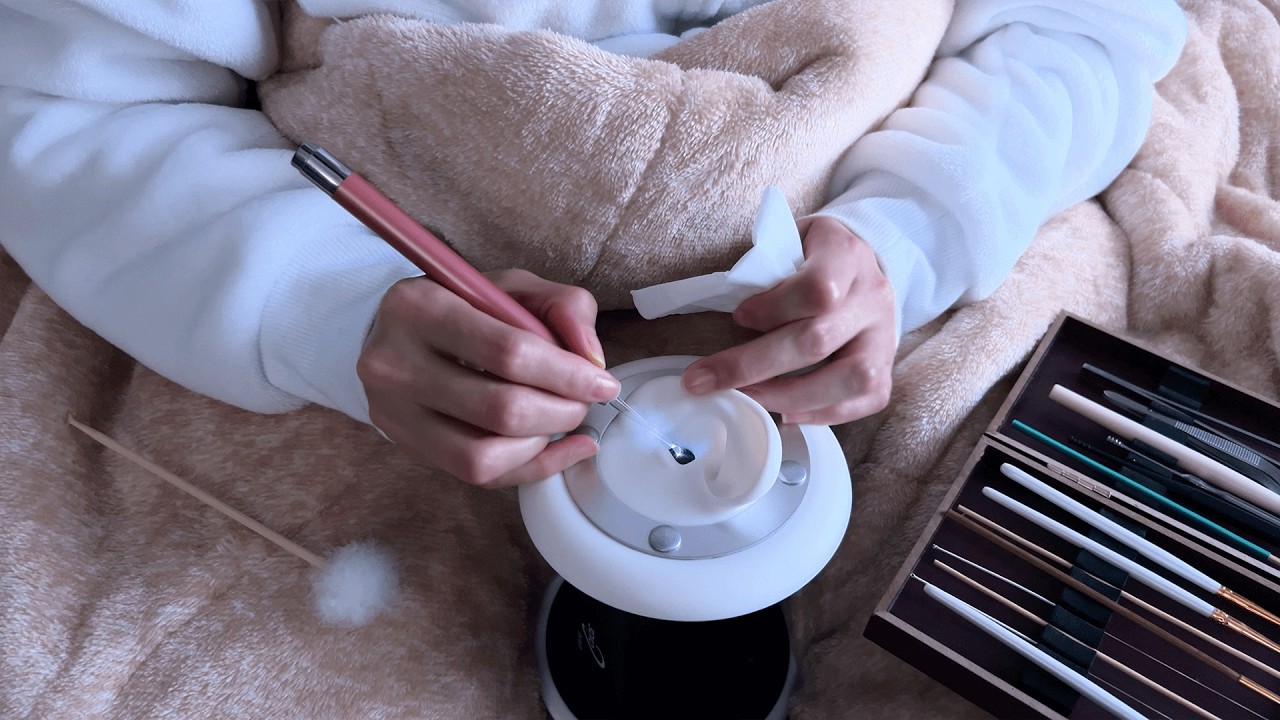 ASMR Realistic Ear Cleaning in Bed Before Sleep 😴 3Dio, ear blowing / リアル耳かき