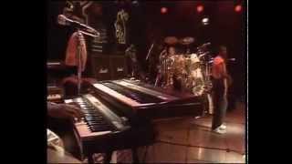 Download Lagu Eric Clapton - Miss You - Live @ Montreux 1986 MP3