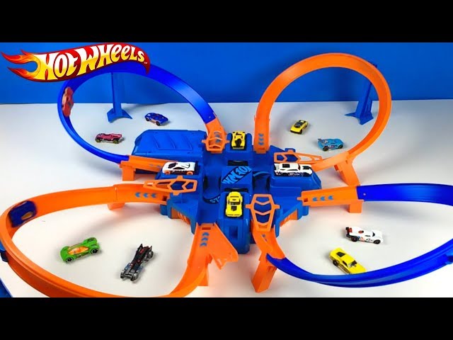 Hot Wheels Criss Cross Crash 4 Way Crash Zone Motorized Race Way With One  Car