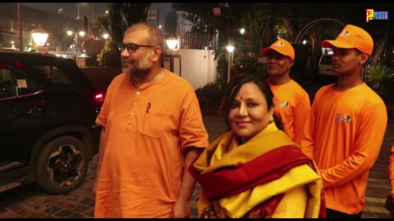 Звезда мирового диапажа Сангита Конар: гламурная сцена из фильма «Кофейня».