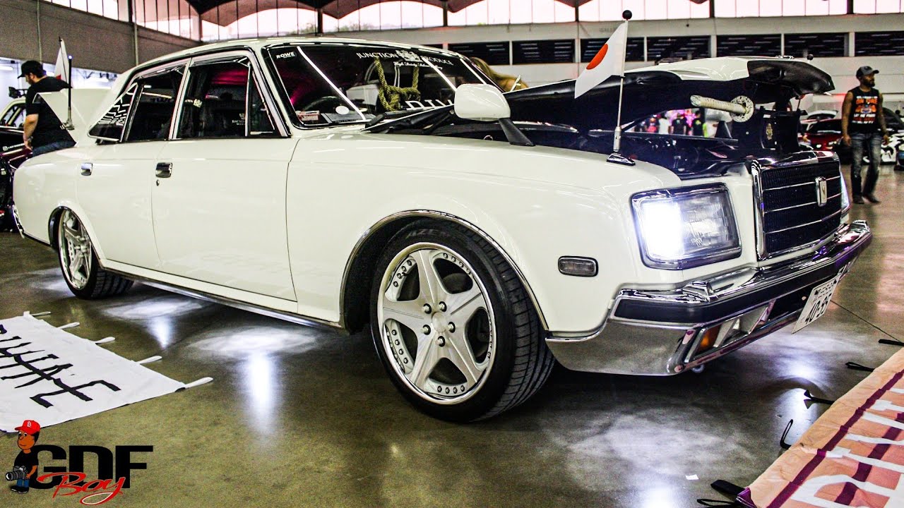 Right Hand Drive Toyota Century  (Very Rare Car)