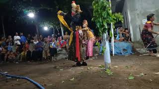 TARI TRADISIONAL AMAQ ABIR SEMUA PENONTON JADI KHUSUK TRADISI LOMBOK