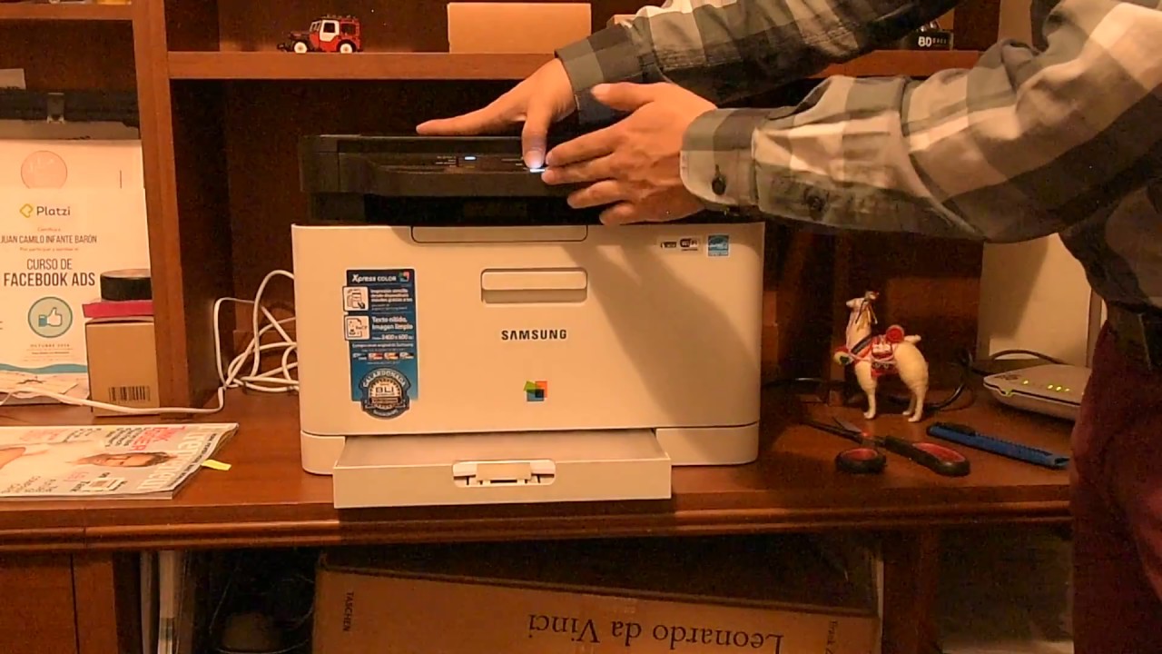 How to fix a paper jam in Samsung Xpress C480W - YouTube